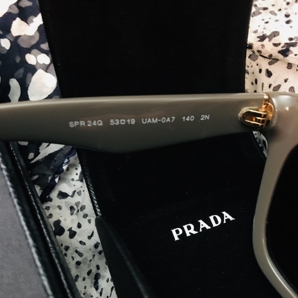 Prada sunglasses - Picture 2 of 4